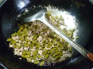肉末炒酸带豆的做法步骤：8