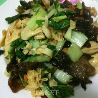 卡卡妈家的家常菜-----木耳腐竹烧青菜的做法步骤：7