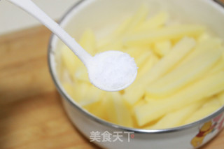 干煸土豆条的做法步骤：4