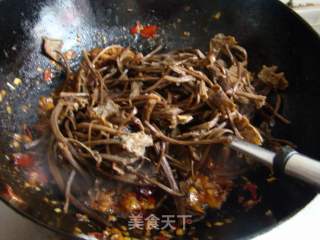 干锅茶树菇的做法步骤：10