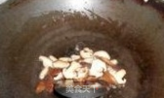 黄花菜菇子蛋汤的做法步骤：5