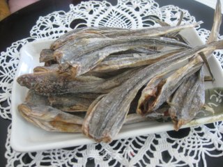 清蒸胖头鱼干的做法步骤：1