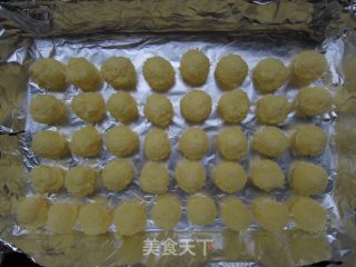 黄金椰蓉球的做法步骤：7