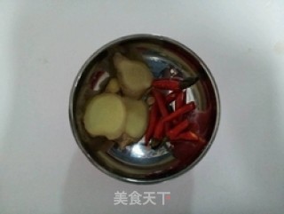 酸萝卜炖猪肚的做法步骤：2