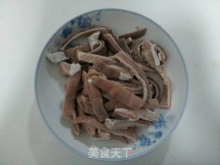 酸萝卜炖猪肚的做法步骤：7