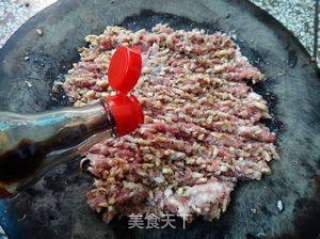 野菜与肉的完美结合——鱼腥草肉丸的做法步骤：4