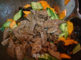 家常爆炒猪肝的做法步骤：7