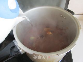 芋头牛腩煲的做法步骤：6