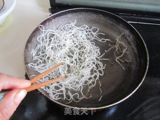 韭菜春卷的做法步骤：1