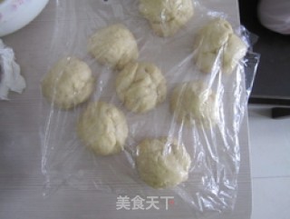 巧克力酥皮菠萝包的做法步骤：4