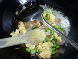 毛豆荔枝炒鸡蛋的做法步骤：11