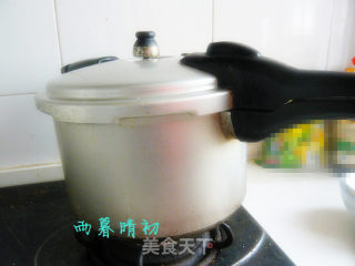 【营养滋补】枸杞银耳羹的做法步骤：3