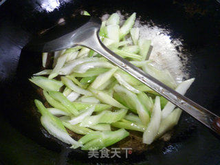 香干炒西芹的做法步骤：6