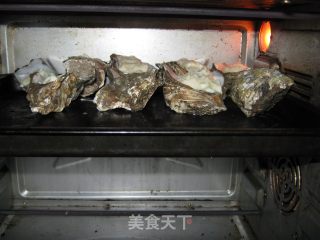 沙拉酱烤生蚝的做法步骤：5