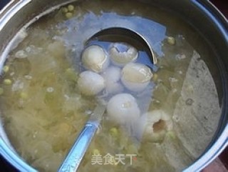 荔枝银耳羹的做法步骤：5