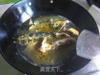 昂刺鱼烧黄瓜的做法步骤：1