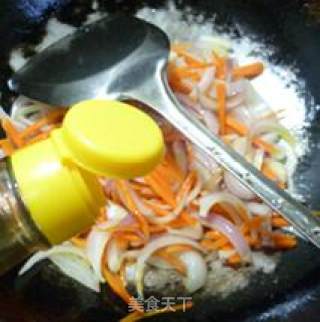 洋葱炒胡萝卜的做法步骤：9