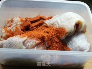 鲜嫩多汁烤鸡腿的做法步骤：3