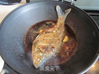 红烧鳊鱼的做法步骤：7