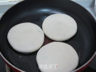 芹菜肉馅饼的做法步骤：16