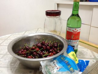 自酿樱桃酒的做法步骤：2