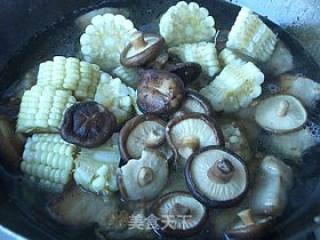 玉米红烧肉的做法步骤：6