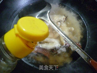 红烧鸡爪的做法步骤：6