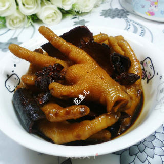 红烧鸡爪的做法步骤：12