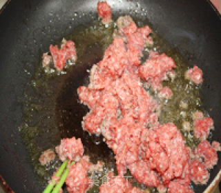 肉酱意大利面的做法步骤：9