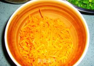 有酱香味的－－肉素搭配的豇豆包子的做法步骤：4