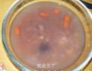 补血补气——黑米红枣粥的做法步骤：4