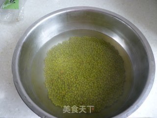 自己发豆芽的做法步骤：1