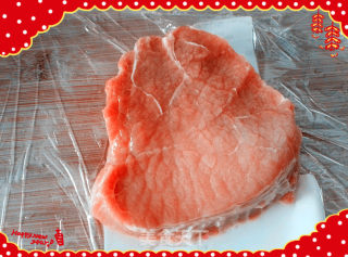 巧妇——黑蒜子牛肉粒的做法步骤：1