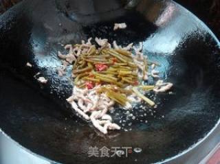 咸蒜苔炒肉的做法步骤：5