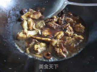 香菇烧鸡公的做法步骤：8