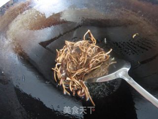 茶树菇炒粉的做法步骤：5