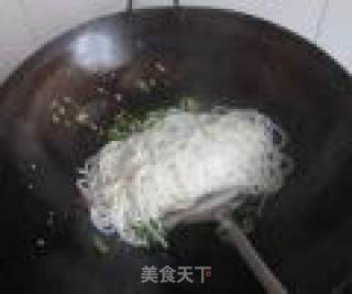 茶树菇炒粉的做法步骤：7