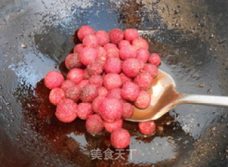酸甜开胃的饮品——炒杨梅的做法步骤：5