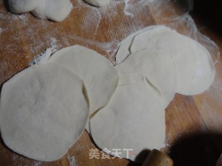酸菜饺子的做法步骤：6