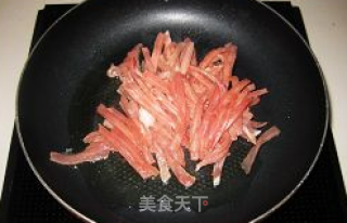 胡萝卜圆白菜炒肉的做法步骤：4
