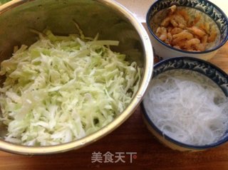 金钩圆白菜的做法步骤：1