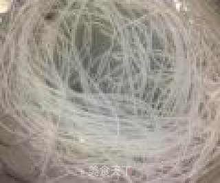 麻辣土豆粉的做法步骤：1