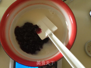 蓝莓慕斯的做法步骤：5