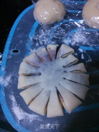 花样豆沙包的做法步骤：7