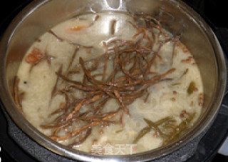 干豇豆炖腊猪蹄的做法步骤：8