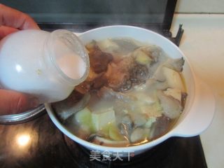 豆腐蘑菇炖鲫鱼的做法步骤：8