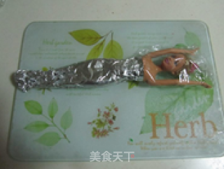 翻糖芭比娃娃的做法步骤：11