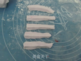 翻糖芭比娃娃的做法步骤：16