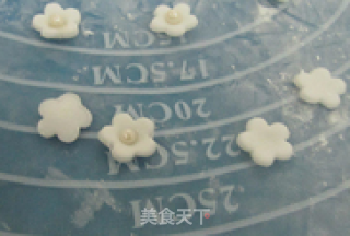 翻糖芭比娃娃的做法步骤：30