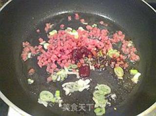 让剩米饭舞起来-----美味蛋包酱饭的做法步骤：5